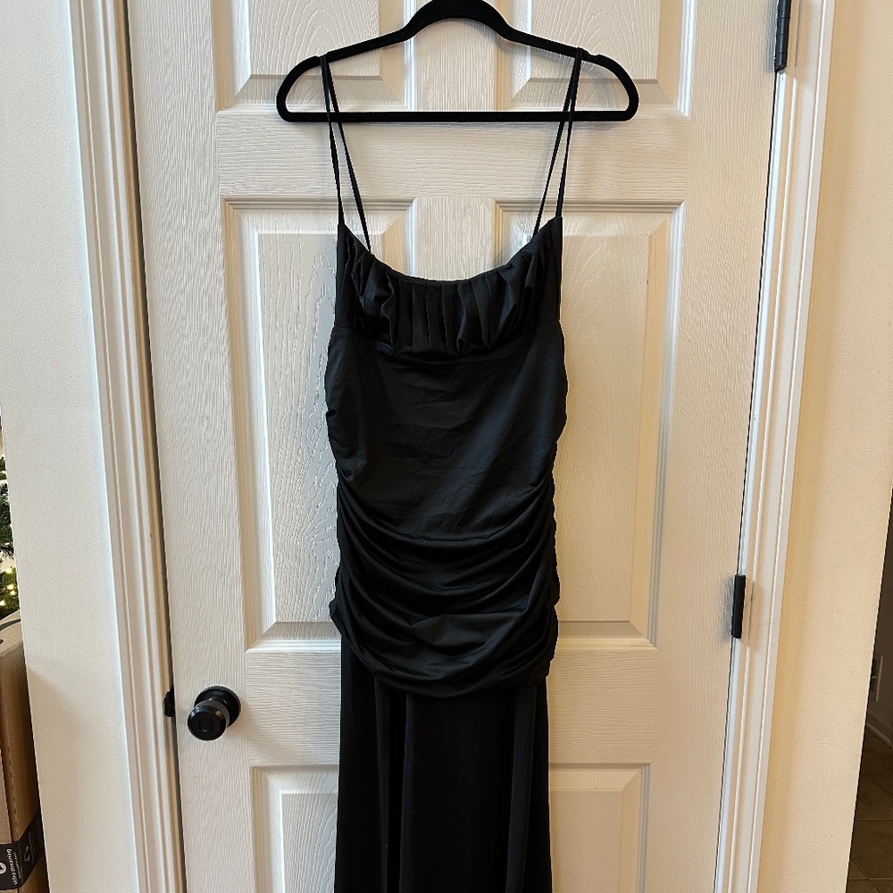 Ohvera Black Ruche Long Gown - Size Large